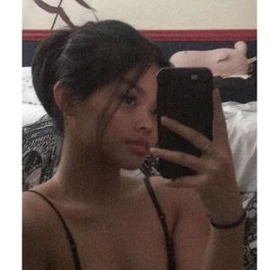 Meet your Posher, Briana danielle